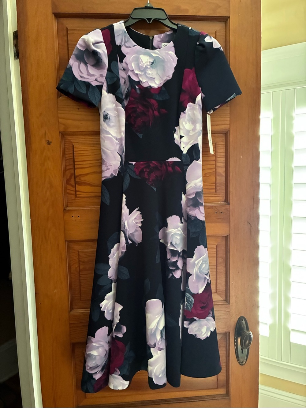 Calvin Klein Beautiful Floral Dress. NWT